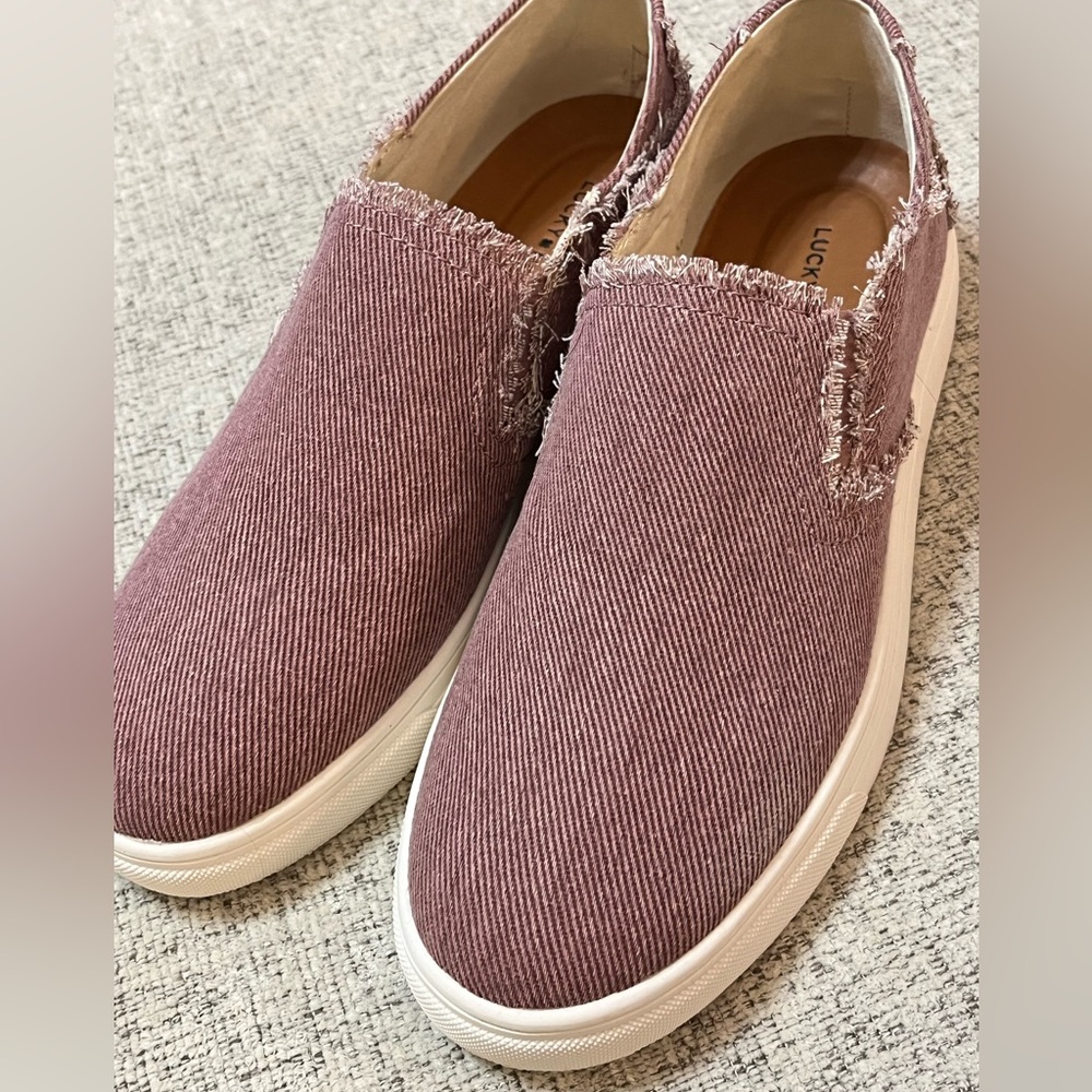 Lucky Brand Women’s Slip-On Sneakers. Size 8. NWOT